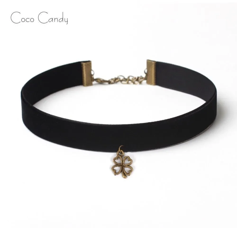 🆕Lucky Four Leaf Clover Pendant Choker Necklace